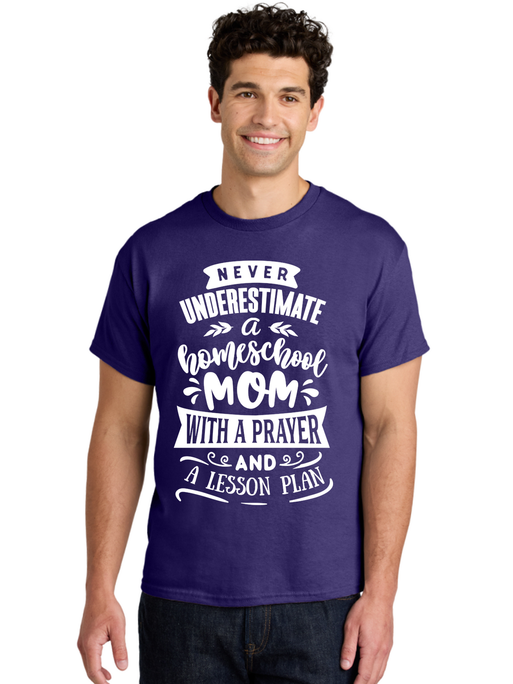 Never-Underestimate-Homeschool-Mom Men'S Graphic Tee, 100% Cotton, Comfortable Casual Summer Wear, Machine Washable, Homeschool Mom, Inspirational Quote, Motivational Message, Lesson Plan, Prayer, Homeschooling, Motherhood, Education, Aab413
