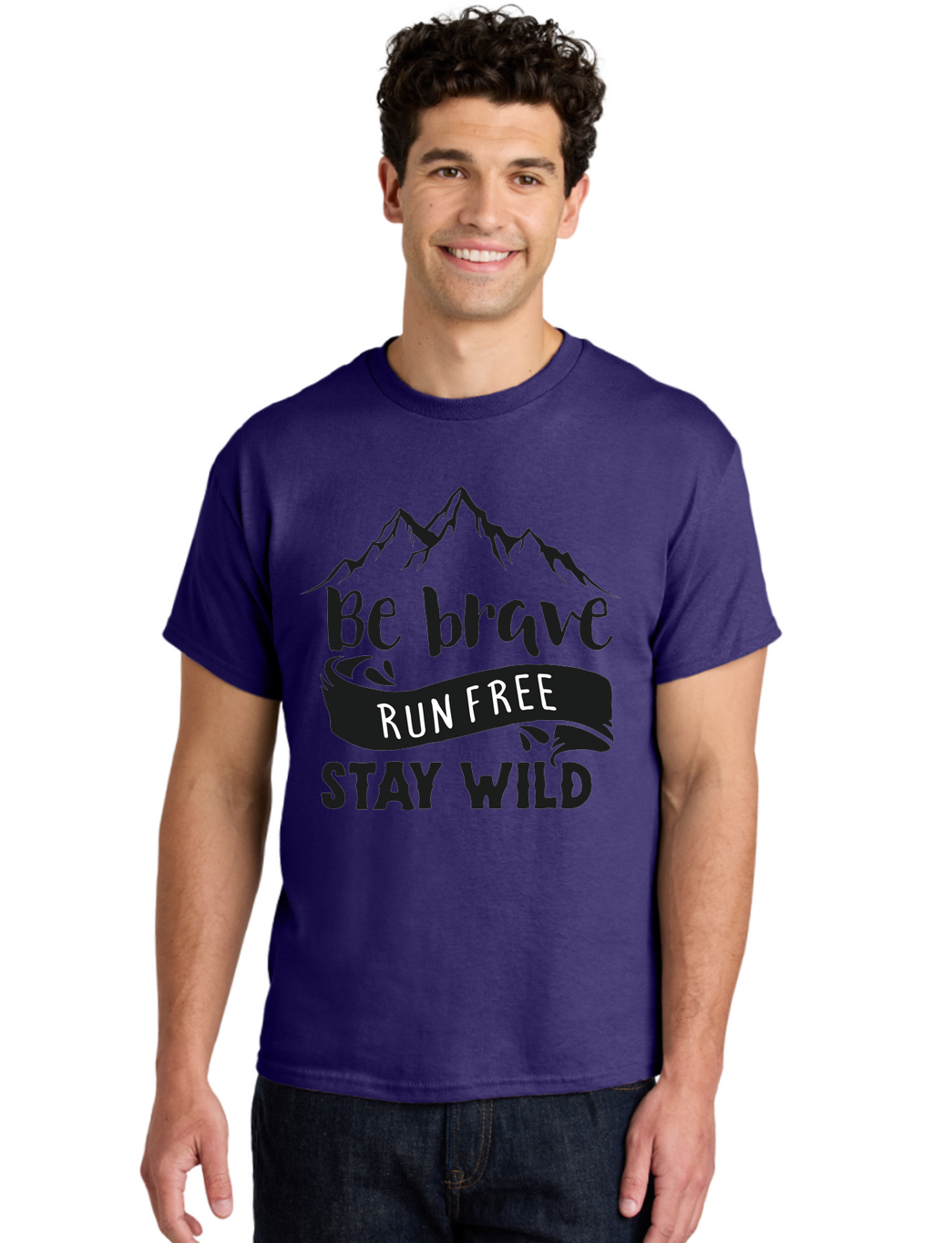 Be-Brave-Run-Free-Stay-Wild Men'S Graphic Tee, 100% Cotton, Comfortable Casual Summer Wear, Machine Washable, Inspirational Quote, Motivational Words, Bold Typography, Mountain Landscape, Running Free, Staying Wild, Brave Spirit, Freedom, Aac494