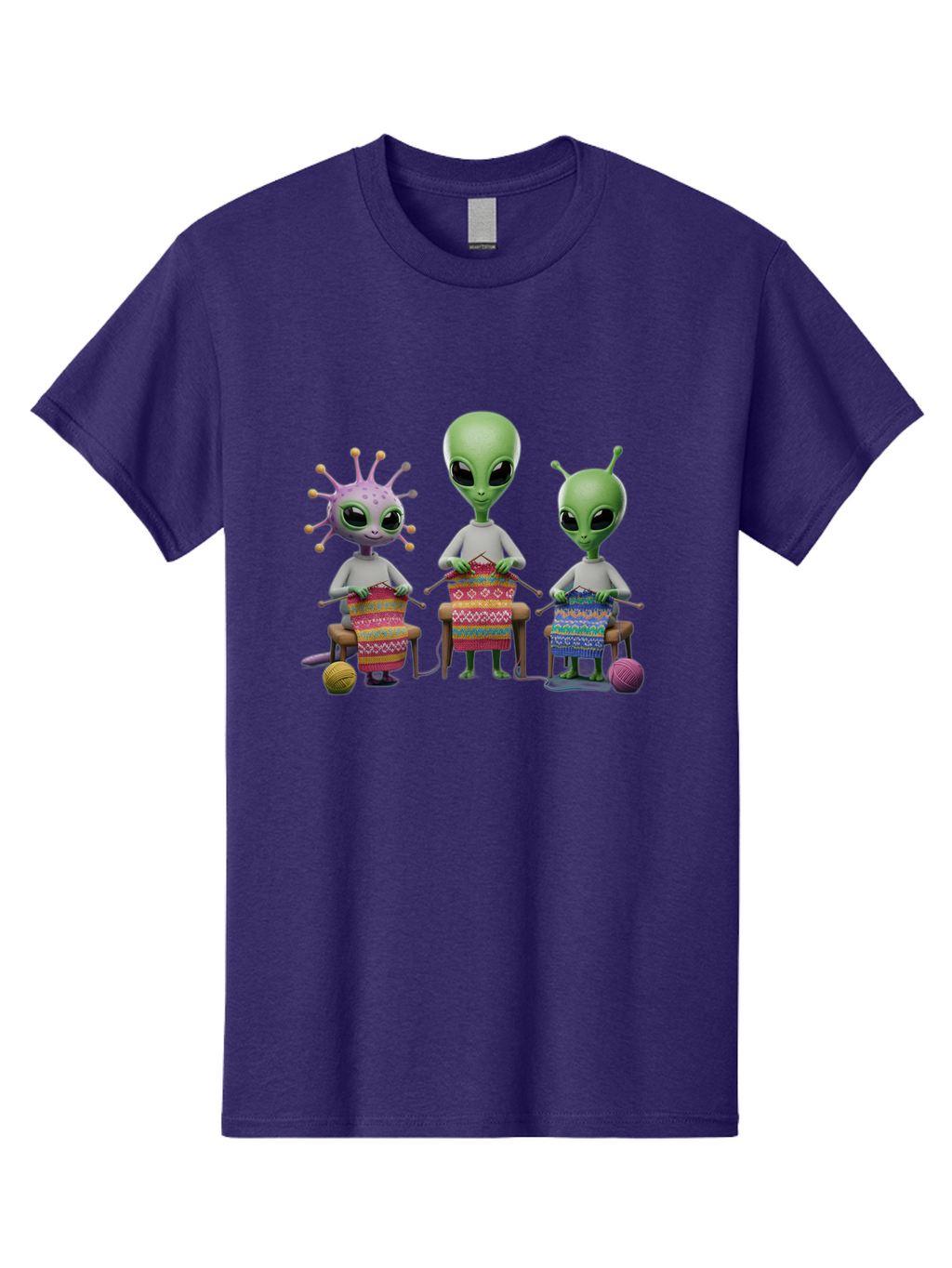 Aliens-Knitting Men'S Graphic Tee, 100% Cotton, Comfortable Casual Summer Wear, Machine Washable, Cartoon Aliens, Knitting Patterns, Colorful Yarn, Creative Creatures, Extraterrestrial Hobby, Playful Illustration, Knitting Needles, Bab638
