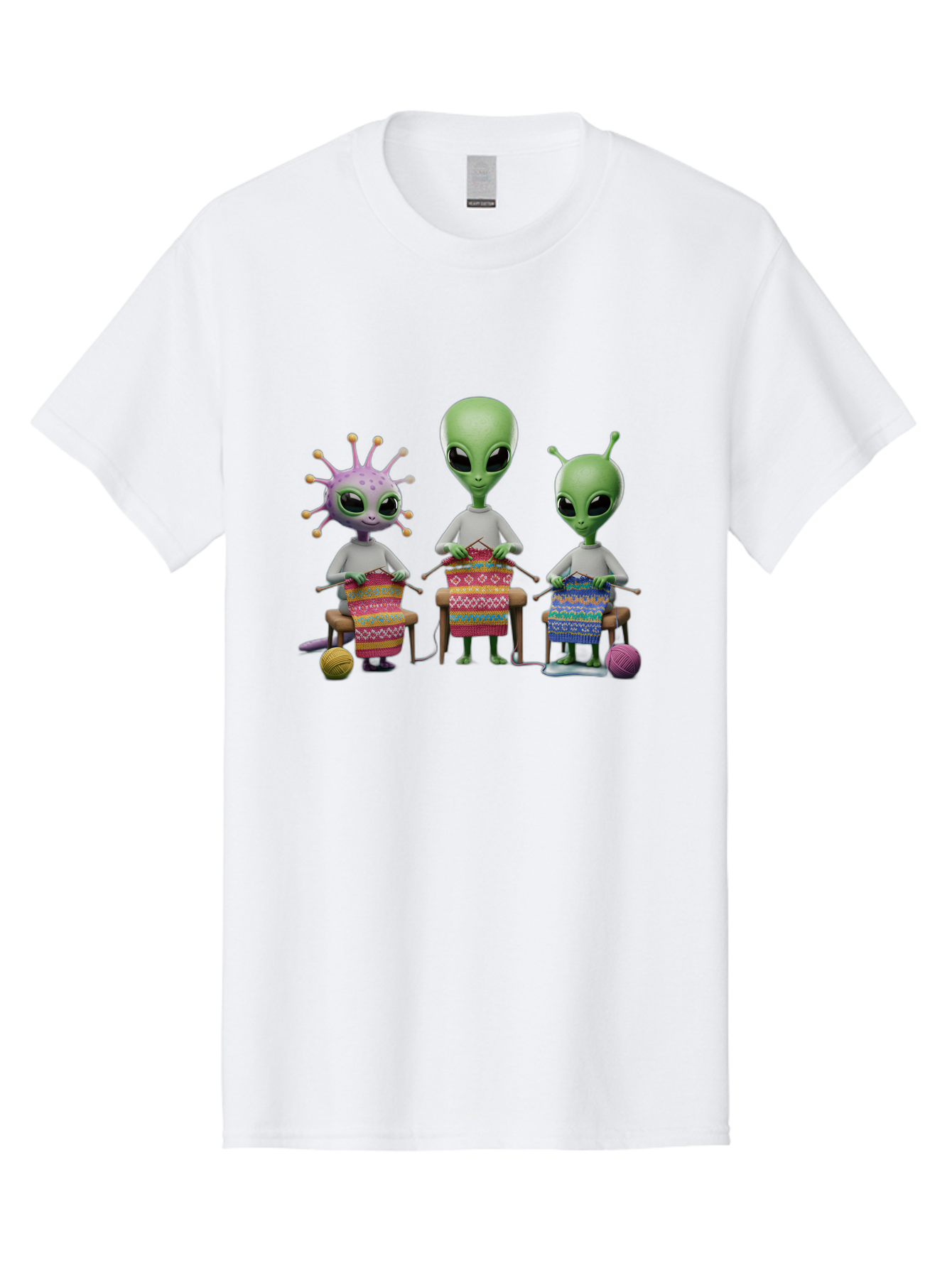 Aliens-Knitting Men'S Graphic Tee, 100% Cotton, Comfortable Casual Summer Wear, Machine Washable, Cartoon Aliens, Knitting Patterns, Colorful Yarn, Creative Creatures, Extraterrestrial Hobby, Playful Illustration, Knitting Needles, Bab638