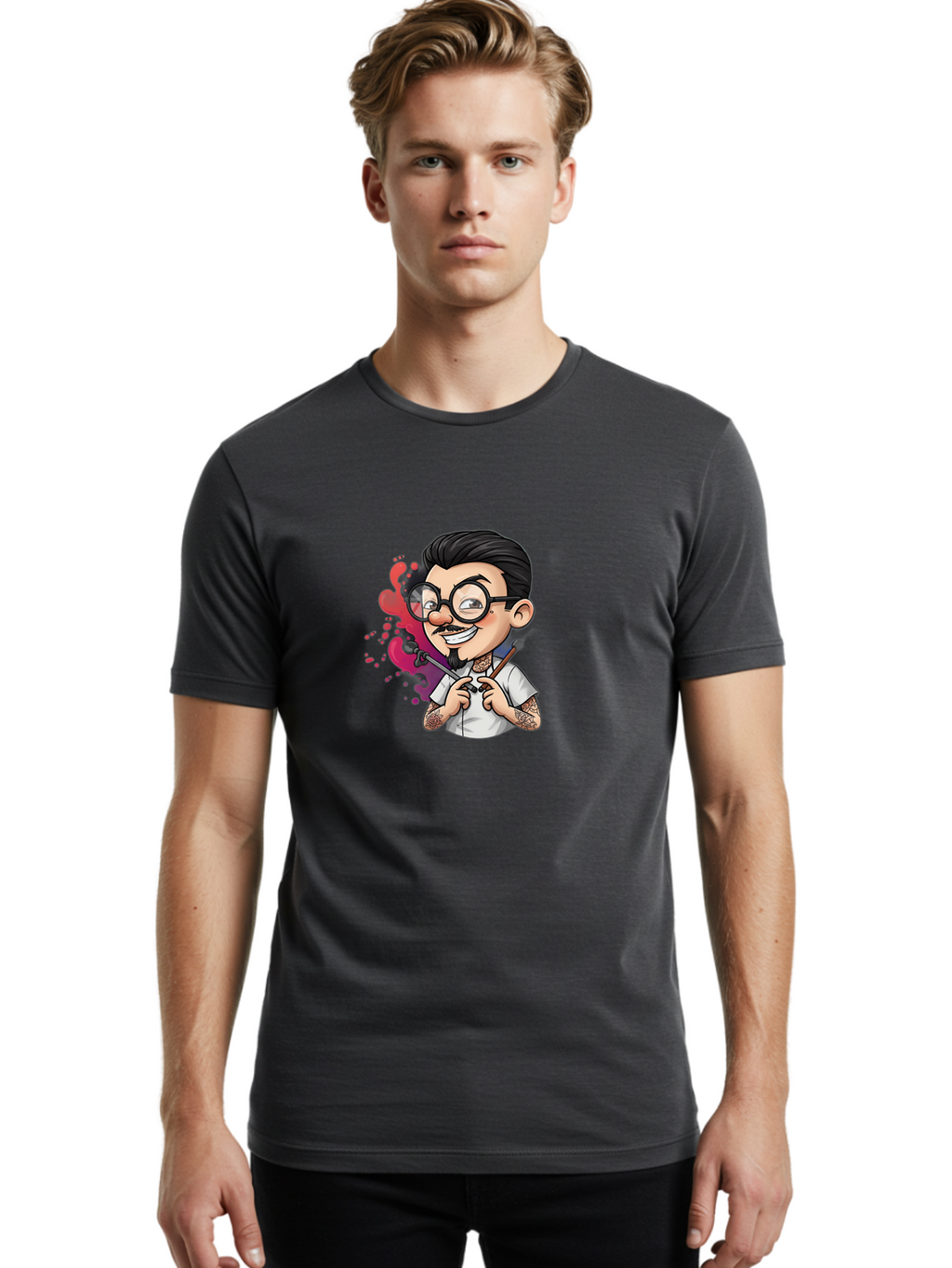 Tattooed-Man Men'S Graphic Tee, 100% Cotton, Comfortable Casual Summer Wear, Machine Washable, Tattoo Artist, Cartoon Character, Man With Glasses, Tattoo Machine, Ink Splatter, Creative Profession, Body Art, Tattoo Culture, Artistic Expression Bad831