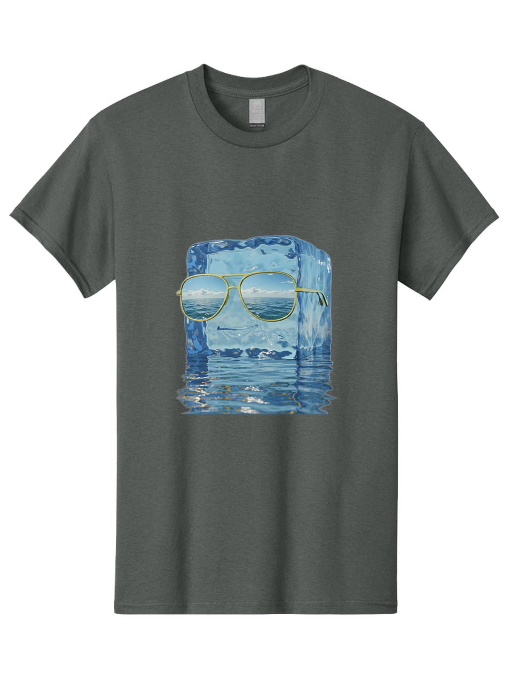 Iceberg-Sunglasses Men'S Graphic Tee, 100% Cotton, Comfortable Casual Summer Wear, Machine Washable, Vintage Camera, Old Camera, Antique Camera, Black Camera, Classic Photography, Photography Equipment, Nostalgic Device, Film Camera, Bak769